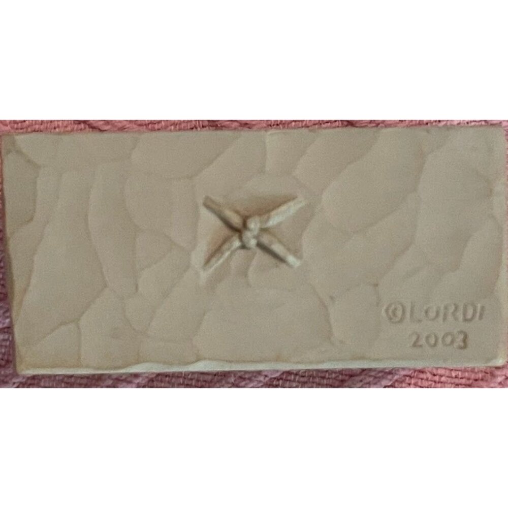 Demdaco Willow Tree Friendship Keepsake Trinket Box 2003 Forever True Friends - Picture 5 of 6
